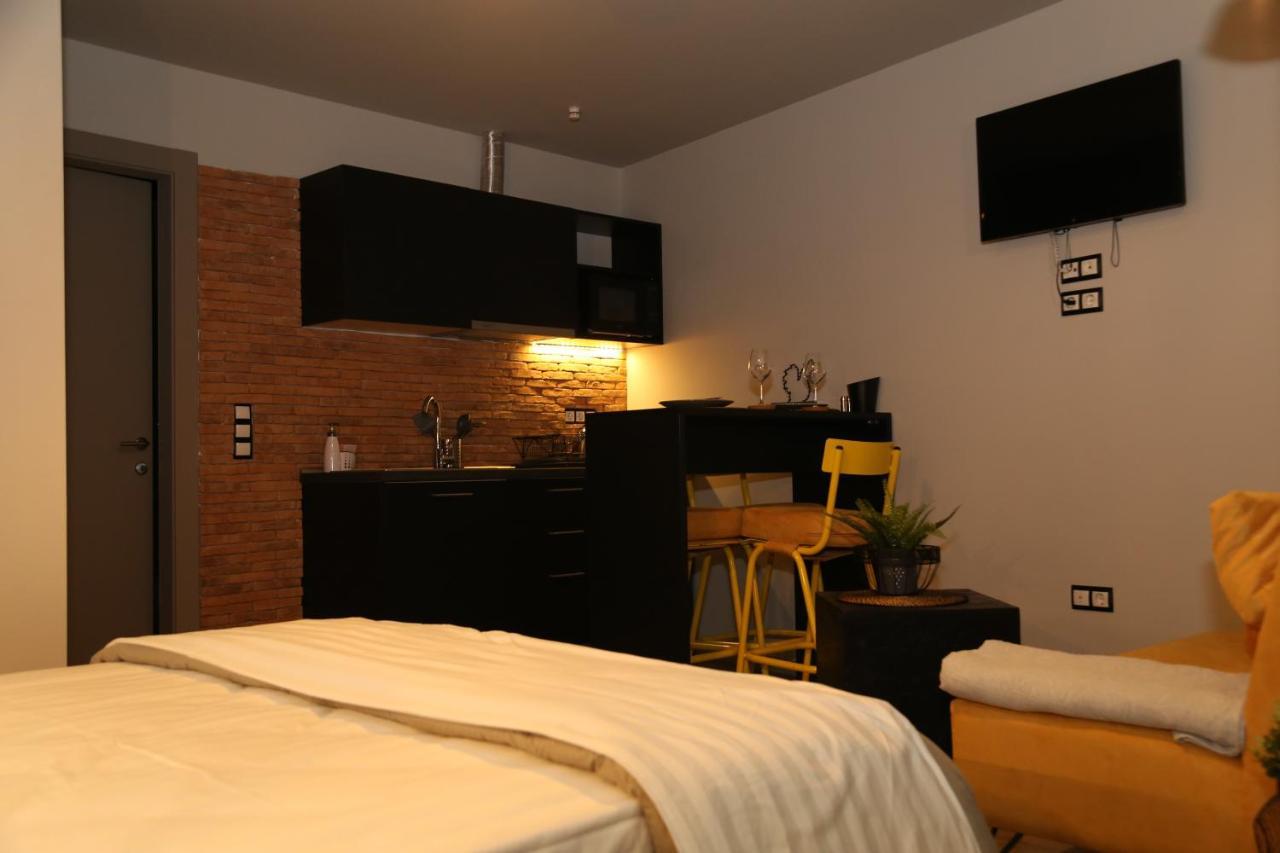 Rooster Suites Athen Eksteriør bilde