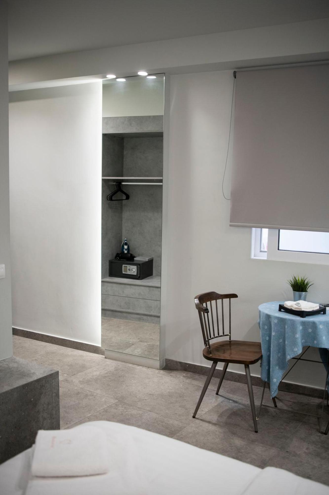 Rooster Suites Athen Eksteriør bilde