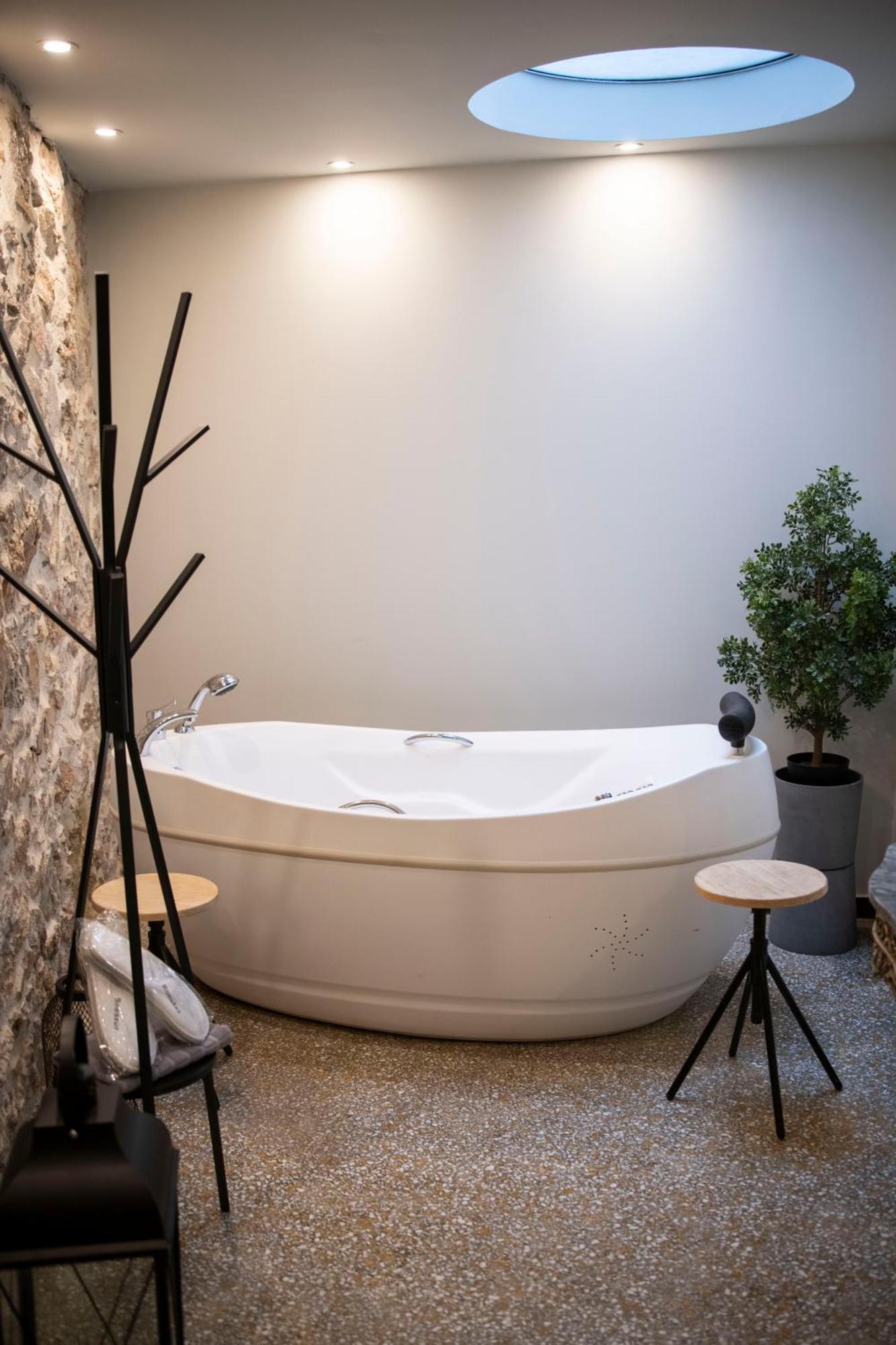 Rooster Suites Athen Eksteriør bilde
